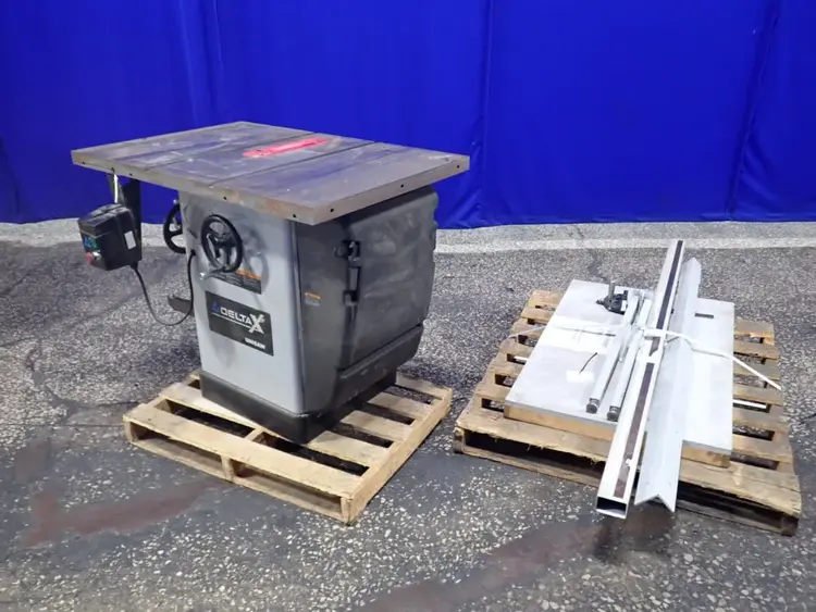 Used DELTA 36R31X Woodworking Table Saws Ohio US | HGR 24 #1278481