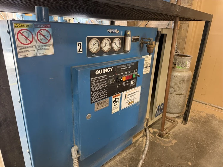 Used 1997 QUINCY QMB10ACA32D Rotary Screw & Sliding Vane Air Compressors California US | MachineryMax #1709135