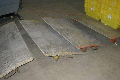 Used _UNKNOWN_ _UNKNOWN_ Dock Levelers Rhode Island US | American Surplus #1268145