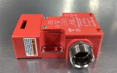 USED Allen-Bradley / Rockwell Automation 440K-T11090 SER B