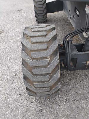 USED 2016 Genie Z-62/40