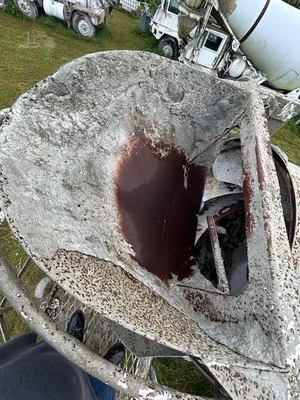 Used 2019 INDIANA PHOENIX CONCRETE MIXER Concrete Mixer Trucks Florida US | Big D Heavy Equipment #1556970