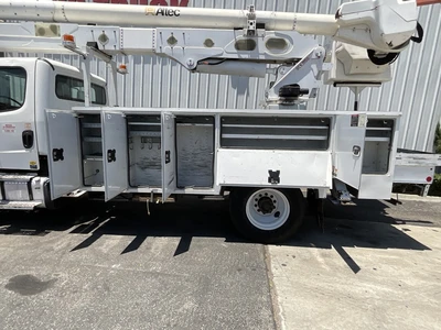 Used 2021 FREIGHTLINER M2 Bucket (boom) trucks California US | Big Truck & Equipment #1412270