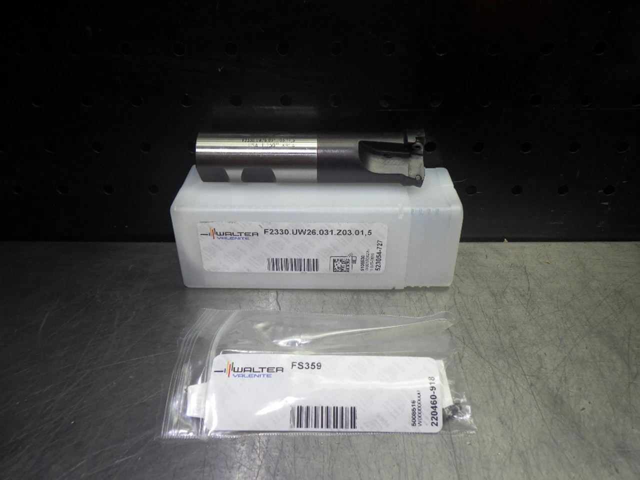 Walter 1.25" 3 Flute Coolant Thru Endmill F2330.UW26.031.Z03.01.5 (LOC473B)