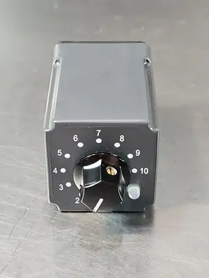 Signaline 330-H-60SEC Operate Delay Timer 10A 40-260V ac/dc (BIN411)