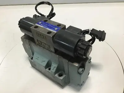 USED YUKEN DSHG-04-3C10-T-D24-5173