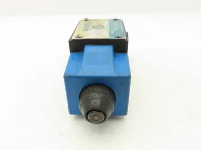 Used VICKERS _UNKNOWN_ Valves/Fittings Indiana US | Arrow Industrial #1316967