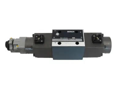 NEW BOSCH 0-811-404-001 SOLENOID VALVE 0811404001
