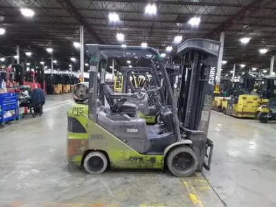 USED 2021 CLARK S32C