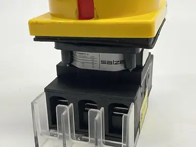 USED RS PRO PANEL MOUNT LOAD BREAK SWITCH 3-POLE 25A 750V