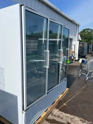 Master-Bilt BMG-74 White Bottom Mounted Full-Height Swing Glass Door Refrigerated Merchandiser 78” 70.2 Cu. Ft.Master-Bilt BMG-74 White Bottom Mounted Full-Height Swing Glass Door Refrigerated Merchandiser 78” 70.2 Cu. Ft.
