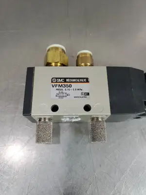 SMC VFM350 PNEUMATIC MECHANICAL VALVE, Press 0.15~0.9MPa. 6E-9