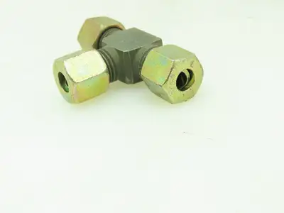 VOSS Steel Flareless Metric Union Tee Compression Fitting 8mm Tube  LOT OF 5