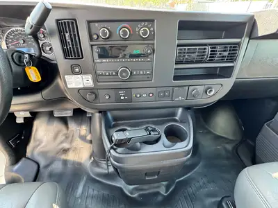 Used 2021 GMC SAVANA CUTAWAY Box trucks Florida US | Truck and Van Outlet #1509173