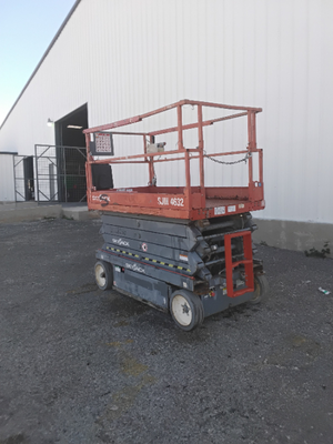 USED 2015 Skyjack SJ4632