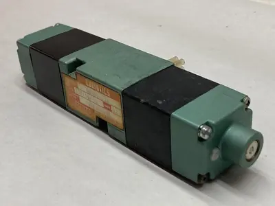 Used NUMATICS 082SS415K Solenoid Valves | Surplus Asset Holdings #1204245