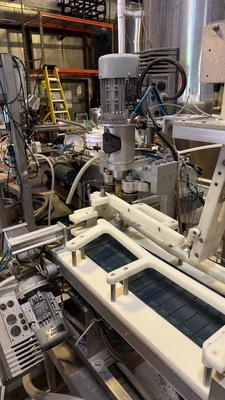 Wild Goose 4 head filler and seamer with depalletizer