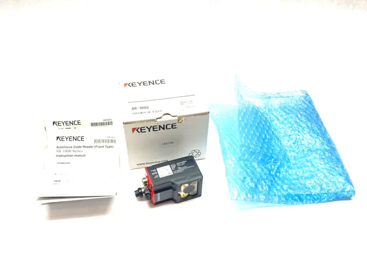 Used KEYENCE AUTOFOCUS TYPE 1D /2D CODE READER, FIXED MOUNT Barcode Scanners Michigan US | Maverick Industrial Sales #1090884
