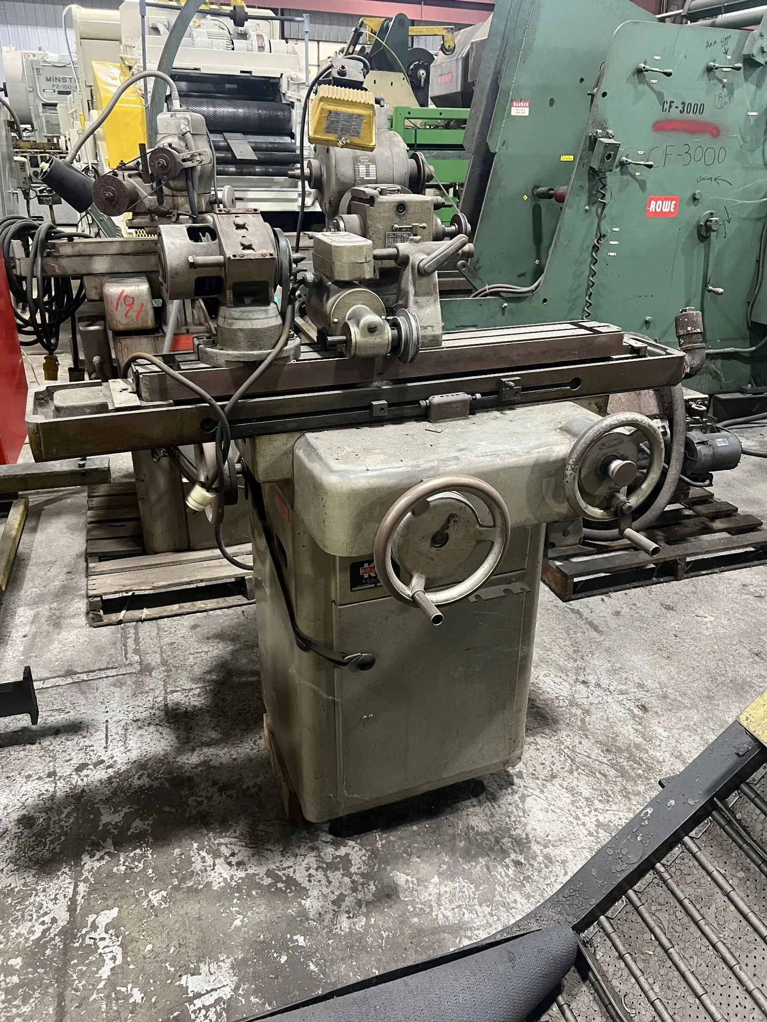 USED K.O. LEE TOOL AND CUTTER GRINDER