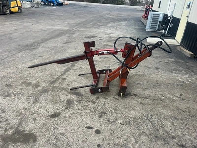 HI JACKER 3 Point Hitch Bale Fork | County Equipment Company LLC (4)