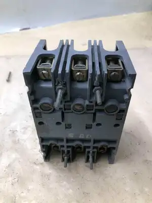 Westinghouse HFB3045ML 5A 3 Pole Magnetic Trip Circuit Breaker 600VAC