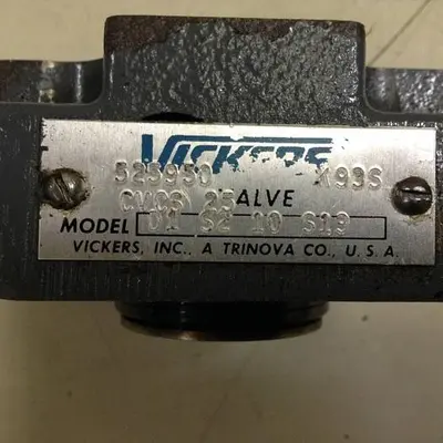 USED VICKERS CVCS25D1S210S19