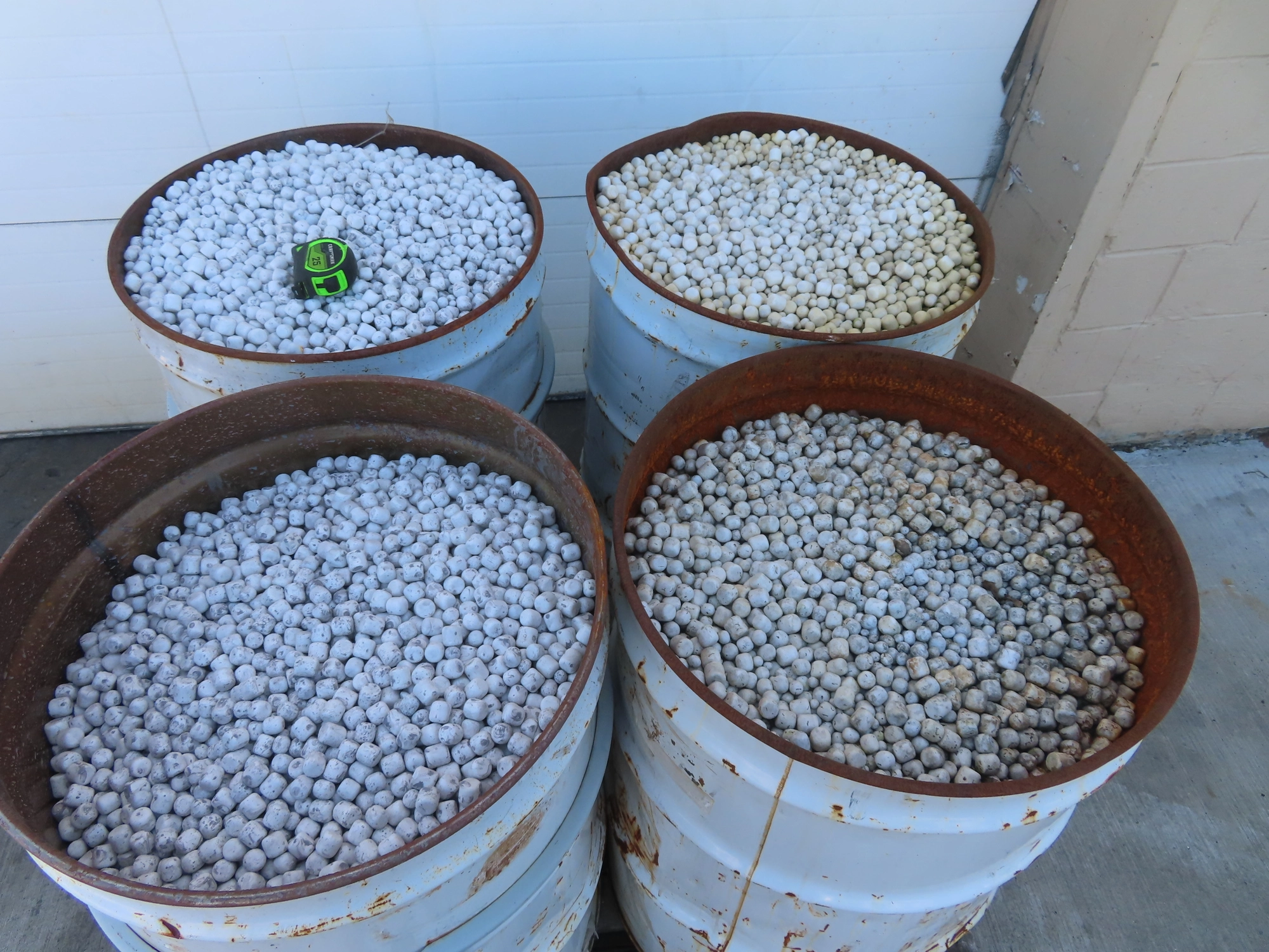 Pebble Mil Media,  alumina cylinders mix,  7/8" x 3/4" and down, 4,400 lbs.