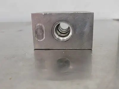 USED INTEGRATED HYDRAULICS B24257