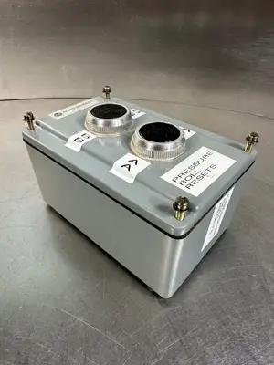 Used Allen-Bradley Allen-Bradley 800T-2TZ Electrical Boxes South Carolina US | Palmetto Automation #1505477
