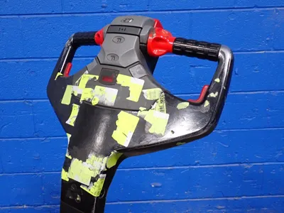 USED THE RAYMOND CORPORATION 8410