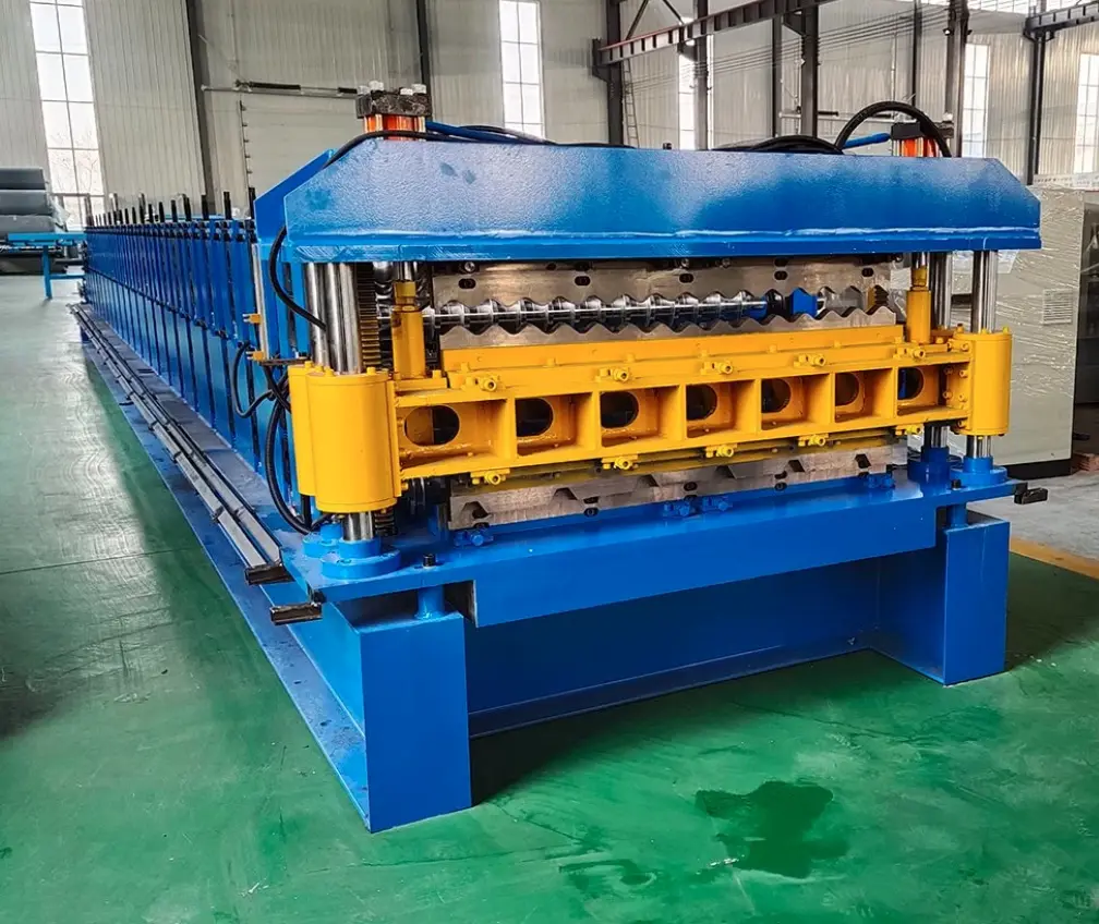 Multi Panel Roofing Roll Forming Machine in Texas, USA