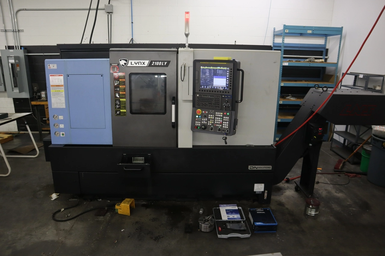 Used DN SOLUTIONS LYNX 2100LYA Multitasking Machining Centers Minnesota US | Machinesused.com #1366019