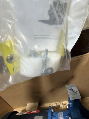 NEW Finish Thompson DB11P-3