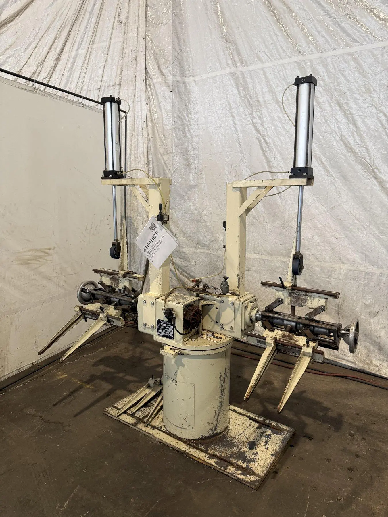 3,000 LB X 12" CWP MODEL 2.5RD DOUBLE END COIL REEL. STOCK # 1001025.