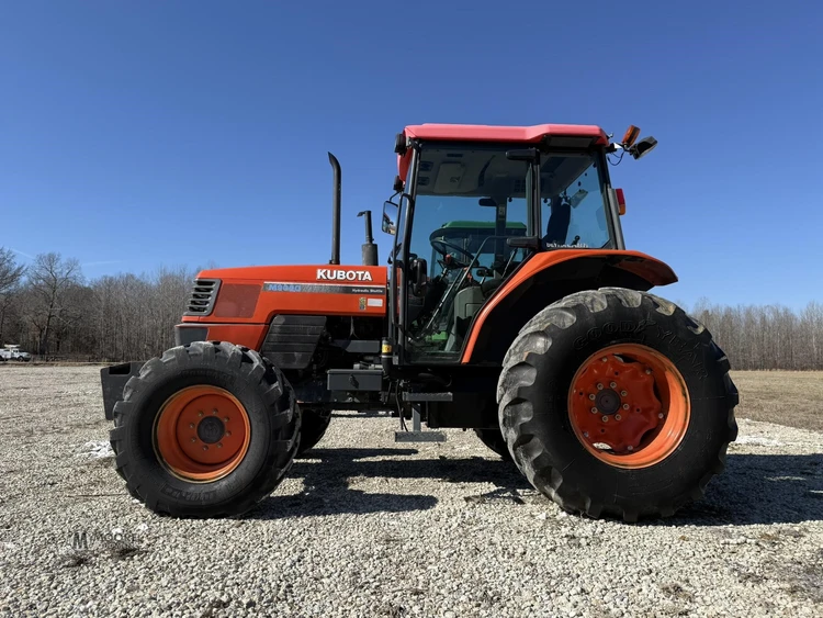 Used KUBOTA M9000 Utility Tractors Tennessee US | Moore Equipment #1517299