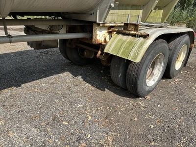 Used 1990 POLAR _UNKNOWN_ Tanker Trailers Indiana US | Lakeshore Equipment Sales #1546590