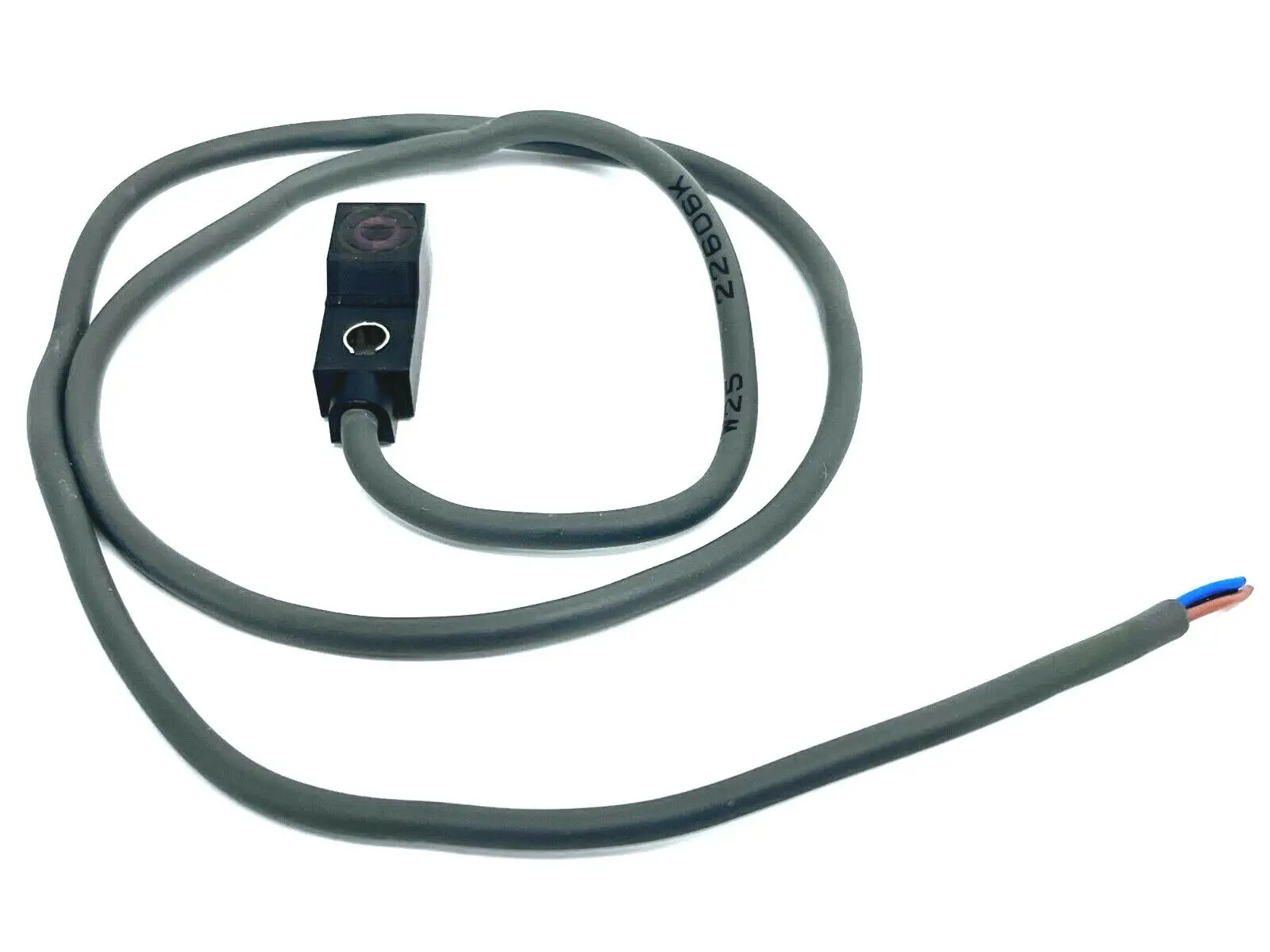 E2S | Omron  Super-Compact Proximity Sensor - Used