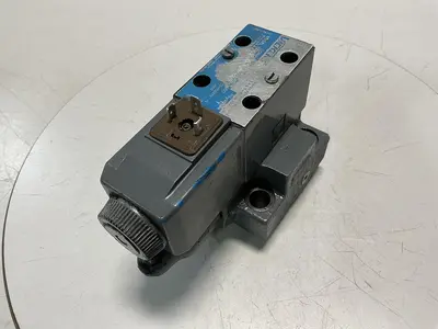 USED VICKERS DG4V-3-2AL-M-U-HL7-60
