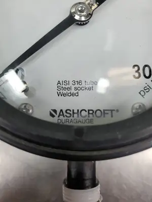 Ashcroft AISI 316 DURAGAUGE Welded PSI Gauge, 30PSI, Steel Socket. 6D-13
