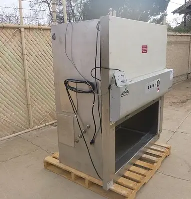 USED 1998 NUAIRE NU-425-400