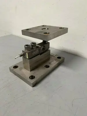USED LOT OF 3 SENSORTRONICS STAINLESS STEEL LOAD CELLS 65080 CAPACITY 10K LBS