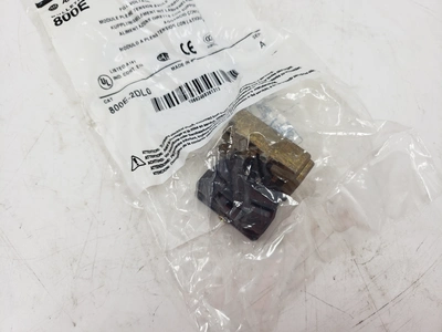 NEW ALLEN BRADLEY 800E-2DL0