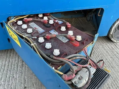 USED 2005 GENIE GS3246