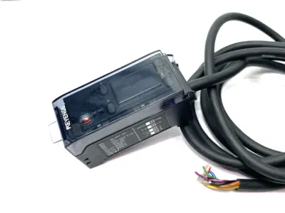 USED KEYENCE AMPLIFIER MAIN UNIT NPN