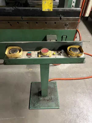 1900 CINCINNATI 175CB10 Hydraulic Presses | Lion Machinery (4)