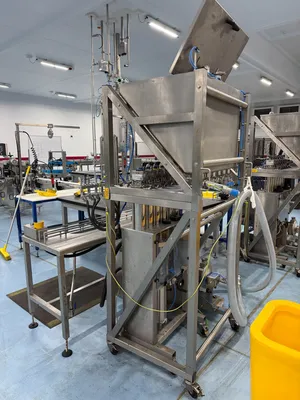 Used UNIVERSAL UFGM Bag in Box - Beverage Liquid Fillers New Jersey US | Perry Equipment #1280806
