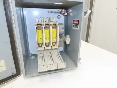 Allen Bradley Fused Disconnect Switch 3Ph 100A 600VAC Hoffman Enclosure 12x10"