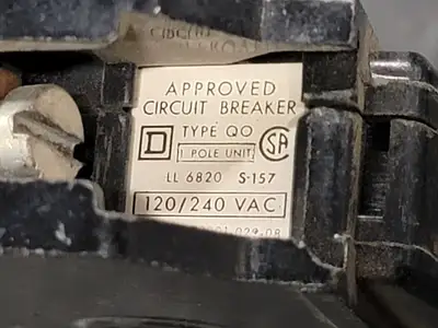 USED SQUARE D QO120
