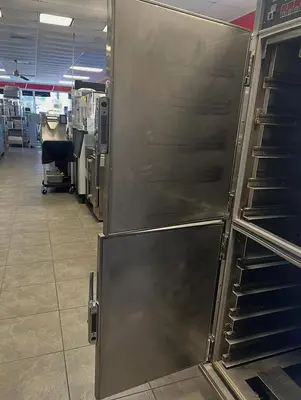 Henny Penny HC900 Heated Holding Mobile Cabinet