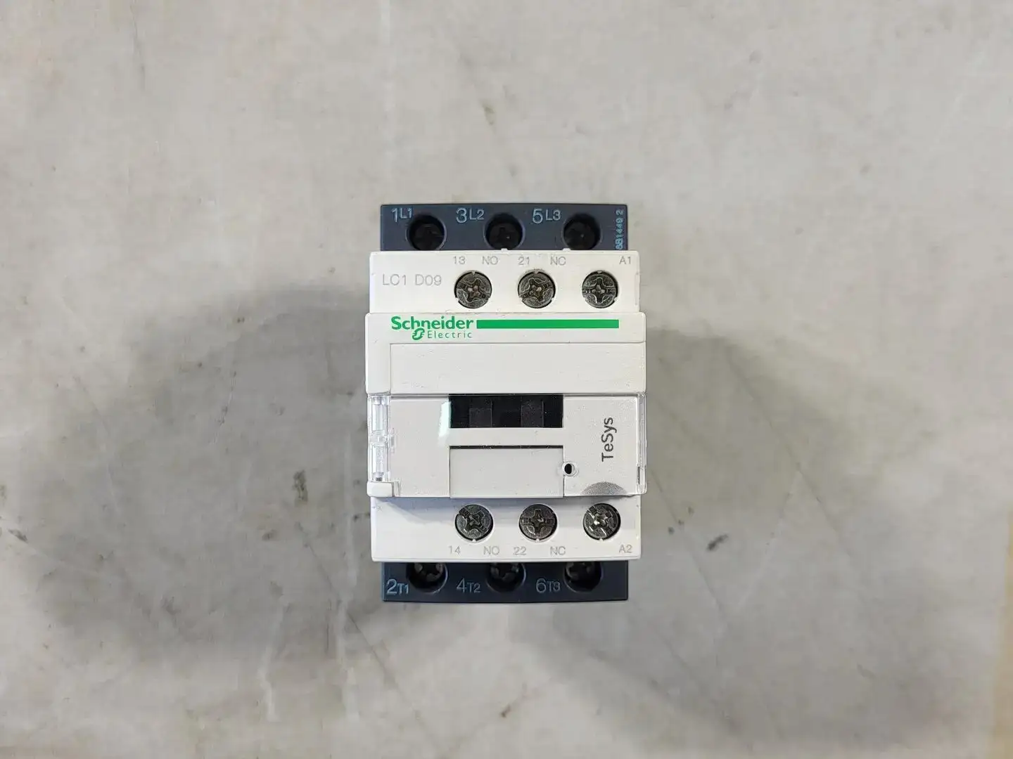 NEW SCHNEIDER ELECTRIC LC1D09F7